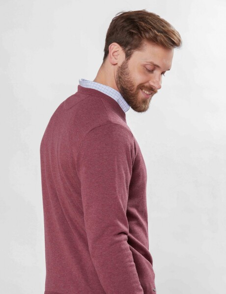 BUZO TEJIDO CUELLO EN V Bordo