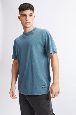 REMERA LEO AZUL