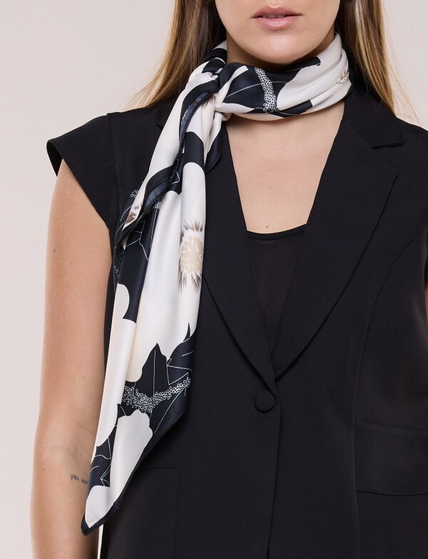 Pashmina Flores NEGRO/CRUDO