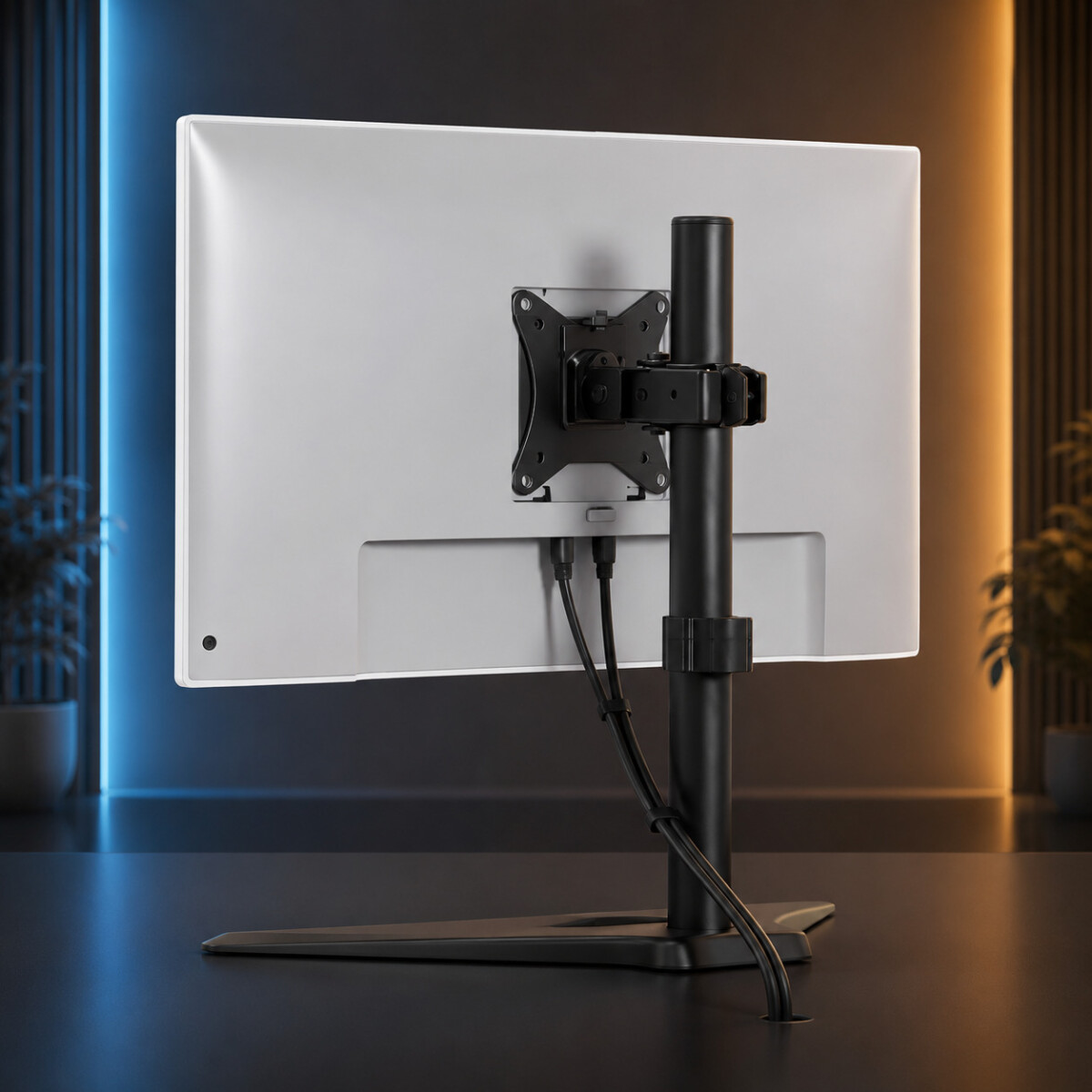 Soporte Monitor Brateck Base 17"-32" Ergonomico Ajustable - Color Negro 