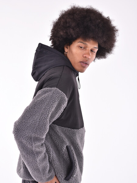 CAMPERA OYU GRIS OSCURO