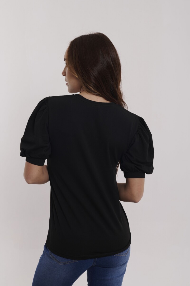 REMERA CORA NEGRO