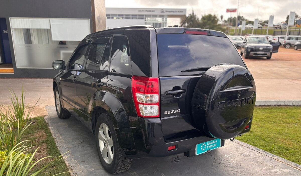 Suzuki Grand Vitara JLX - 2012 Suzuki Grand Vitara JLX - 2012