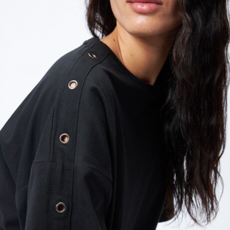 REMERA LETSI Negro