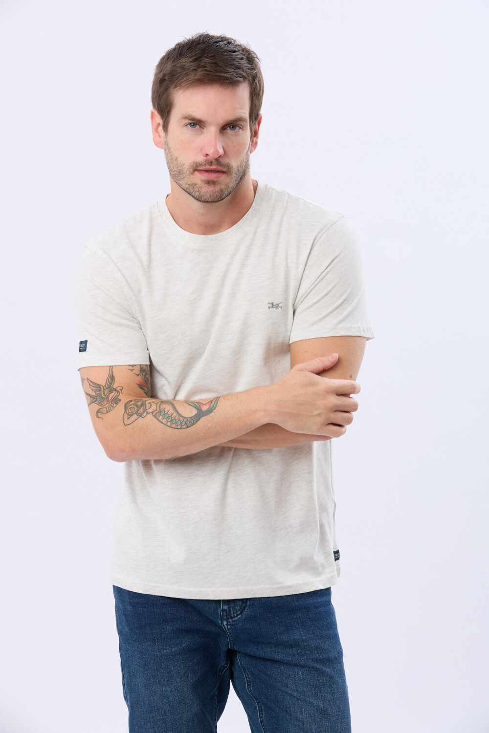 REMERA BÁSICA DE ALGODÓN Gris