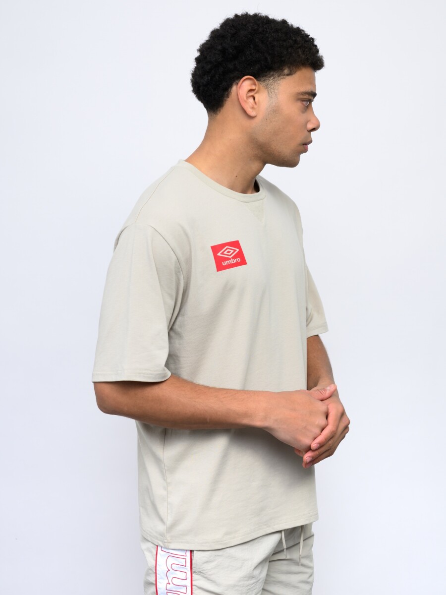 REMERA TRUCKER Umbro Hombre - 0b4 