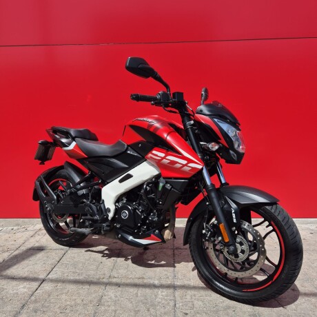 Bajaj Pulsar NS200 FI Usada Bajaj Pulsar NS200 FI Usada