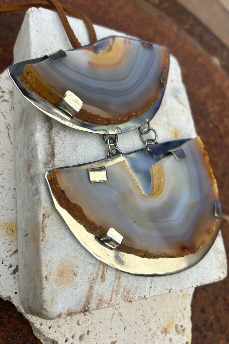 Cracked Necklace Caramel