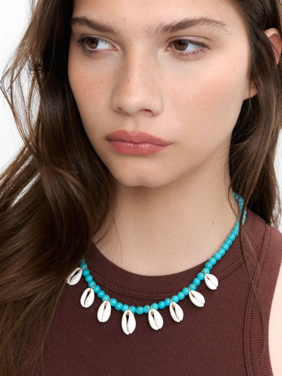 Collar Con Granos De Piedra Y Conchas azul