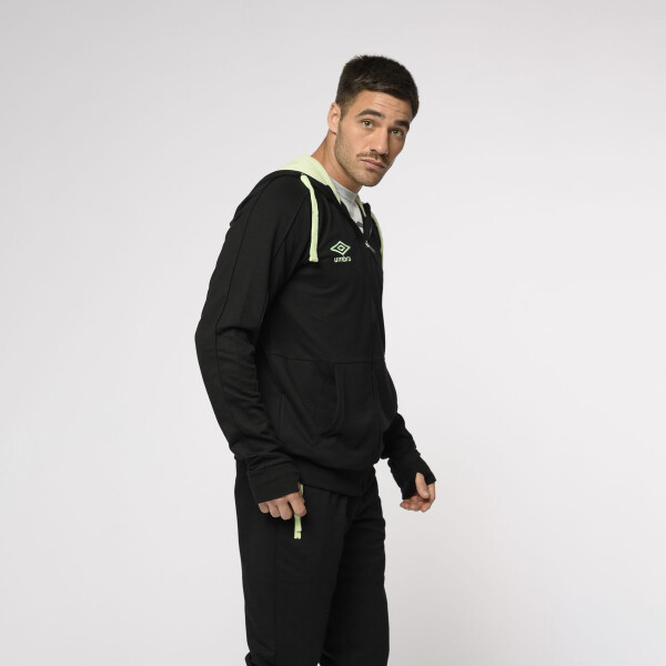 Canguro Zihalf Umbro Hombre 02v