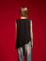 Musculosa Qesir Negro
