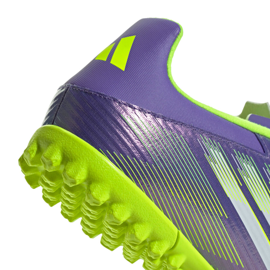 Championes de Fútbol 5 Unisex Adidas F50 Club Púrpura - Blanco - Amarillo Limon