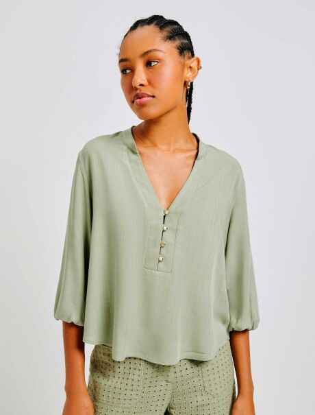 BLUSA FEMENINA ESCOTE V CON BOTONES VERDE CLARO