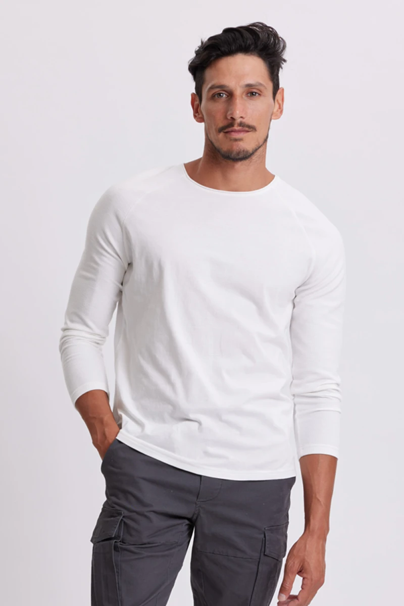 Remera manga larga cuello a la base Blanca