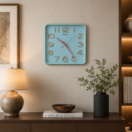 Reloj de Pared Cuadrado Celeste con Números Dorados - Largo 35.5 cm Reloj de Pared Cuadrado Celeste con Números Dorados - Largo 35.5 cm