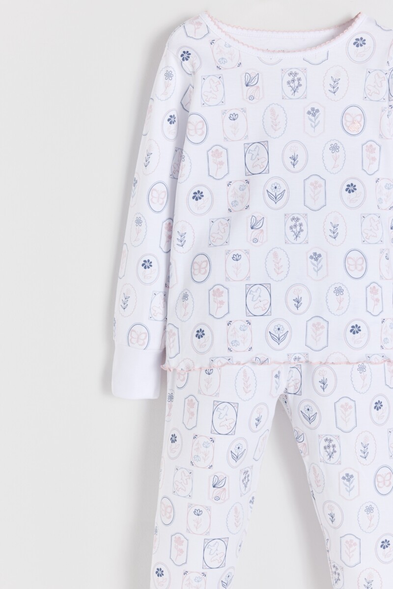 PIJAMA CARLA STAMPS Estampado