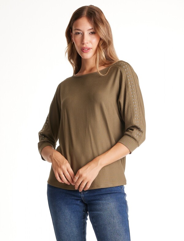 Blusa Tachas OLIVA