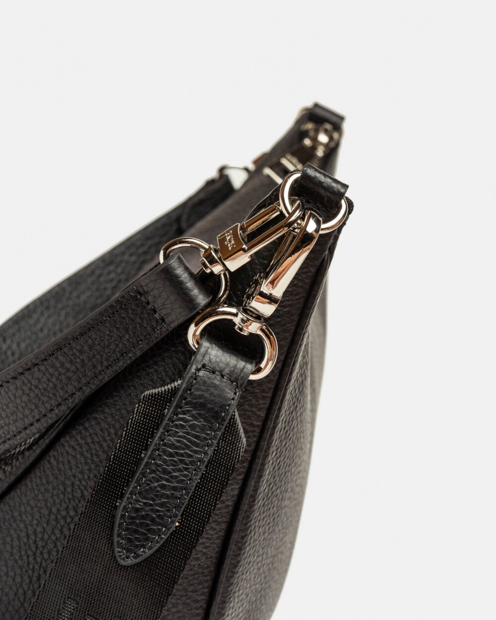 Bandolera Venice en cuero graneado Negro