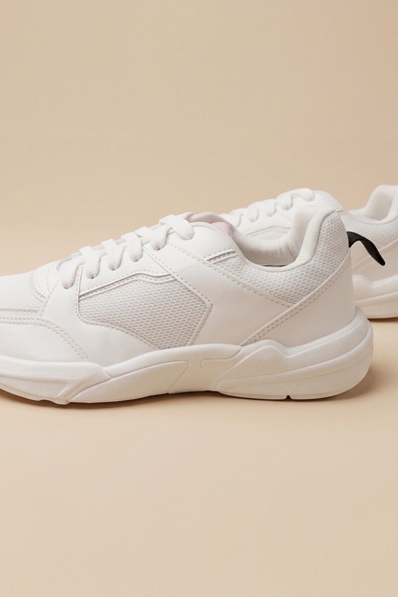 Calzado Casual. Blanco