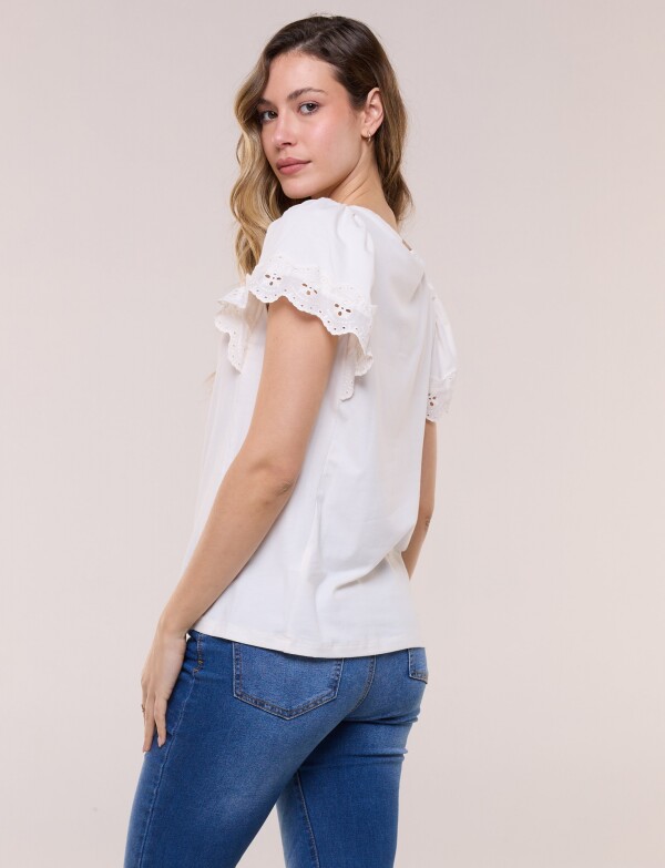 Remera Mangas Broderie Calado CRUDO