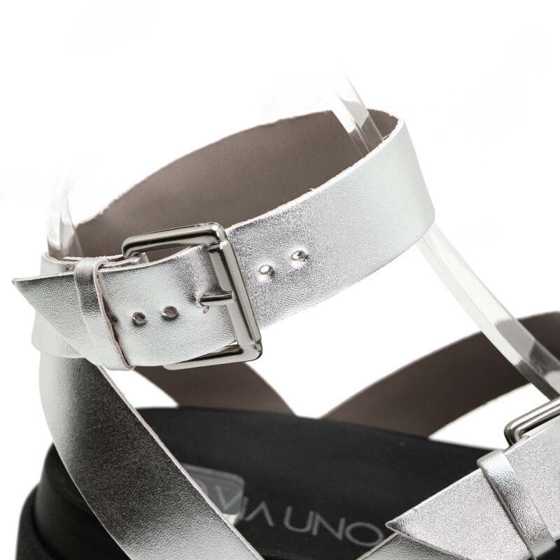 VIA UNO Sandalia Mujer Plata