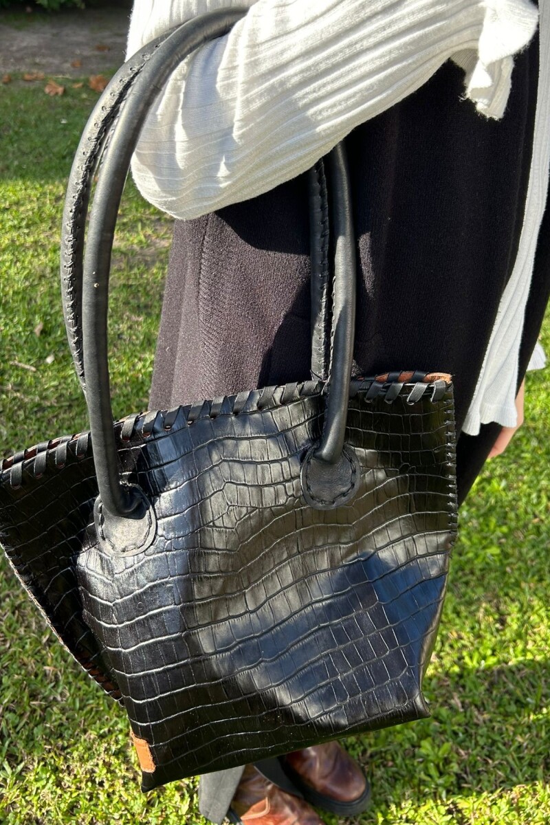 Medium All Season Bag Total Black