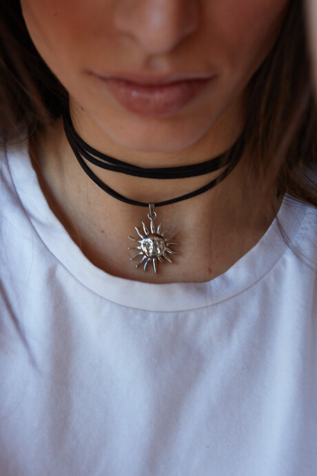 SOL COLLAR SILVER