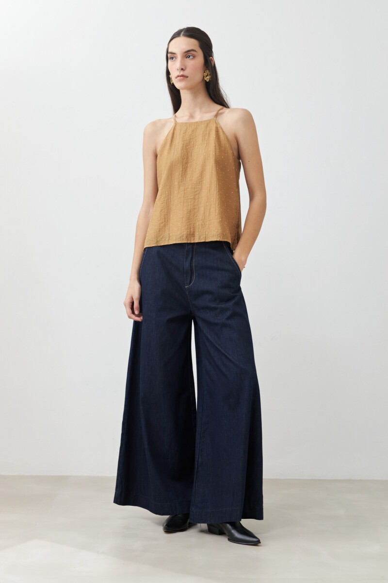 Top con brillos tostado