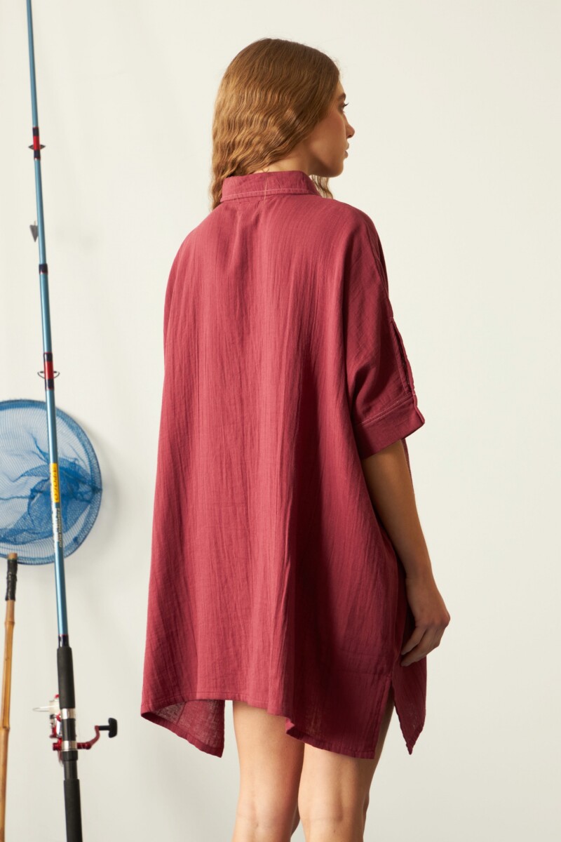 Camisas con botones de carey bordo