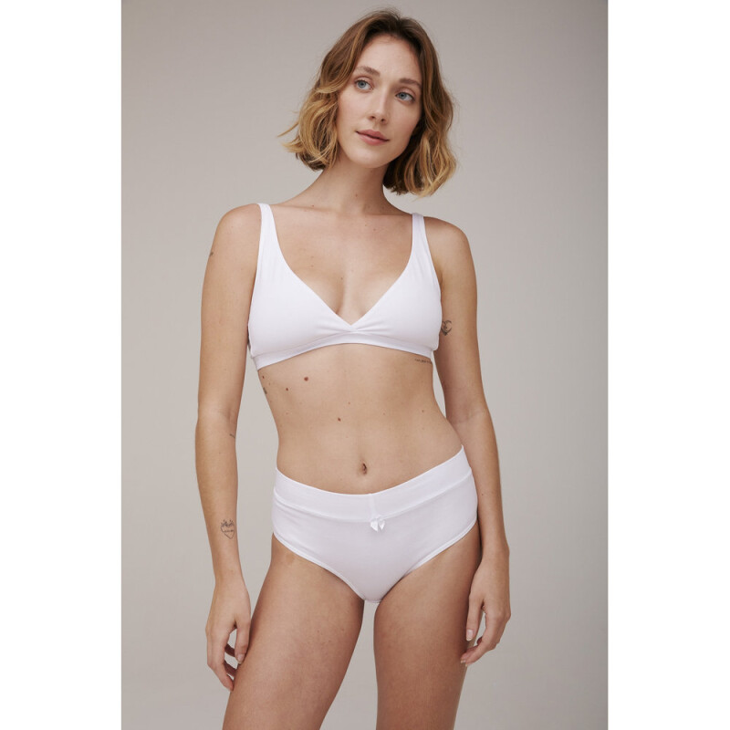 KIT COM 3 CALCINHAS FEM SURTIDO