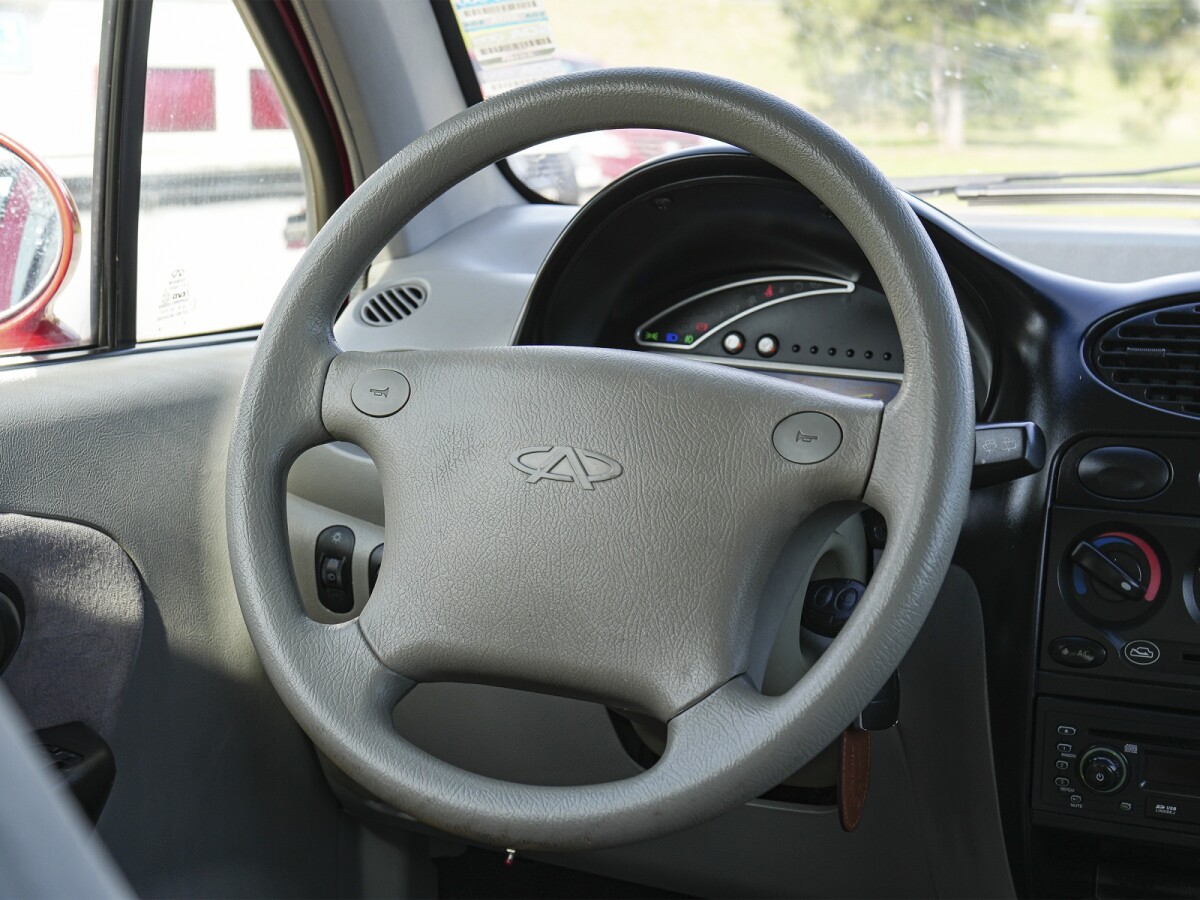 Chery QQ3 1.1 Confort Extra Full 2012 Chery QQ3 1.1 Confort Extra Full 2012