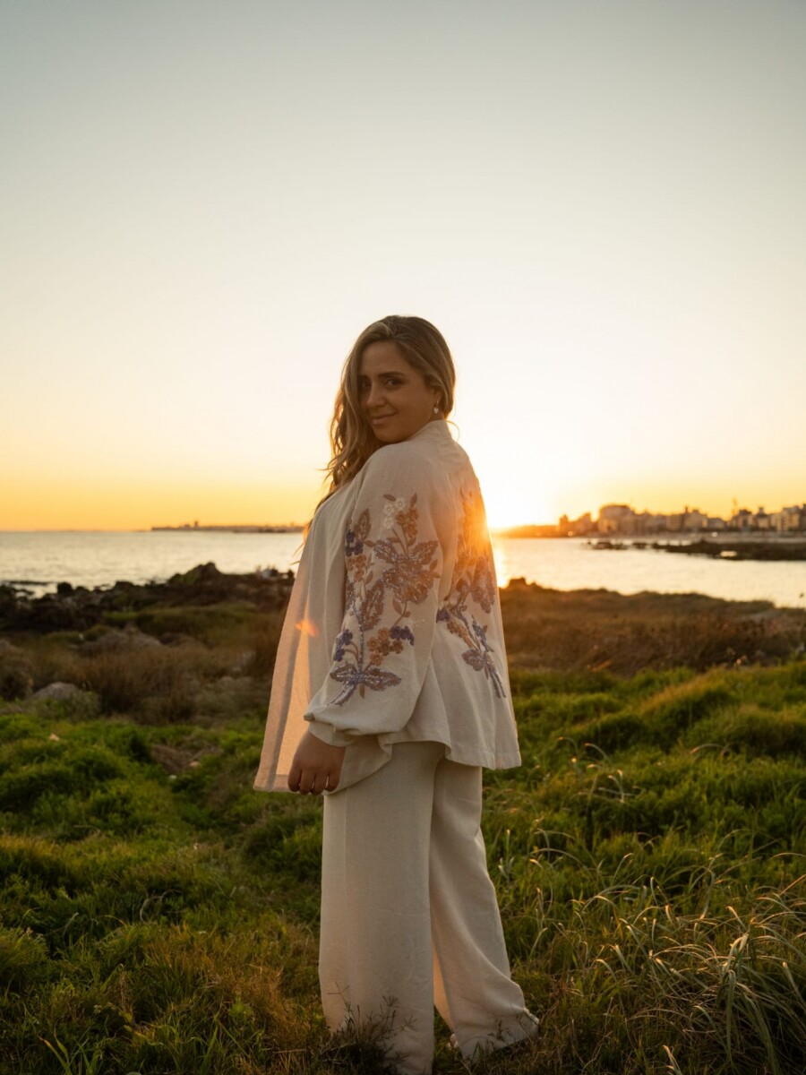 Kimono bordado de Lino Kimono bordado de Lino