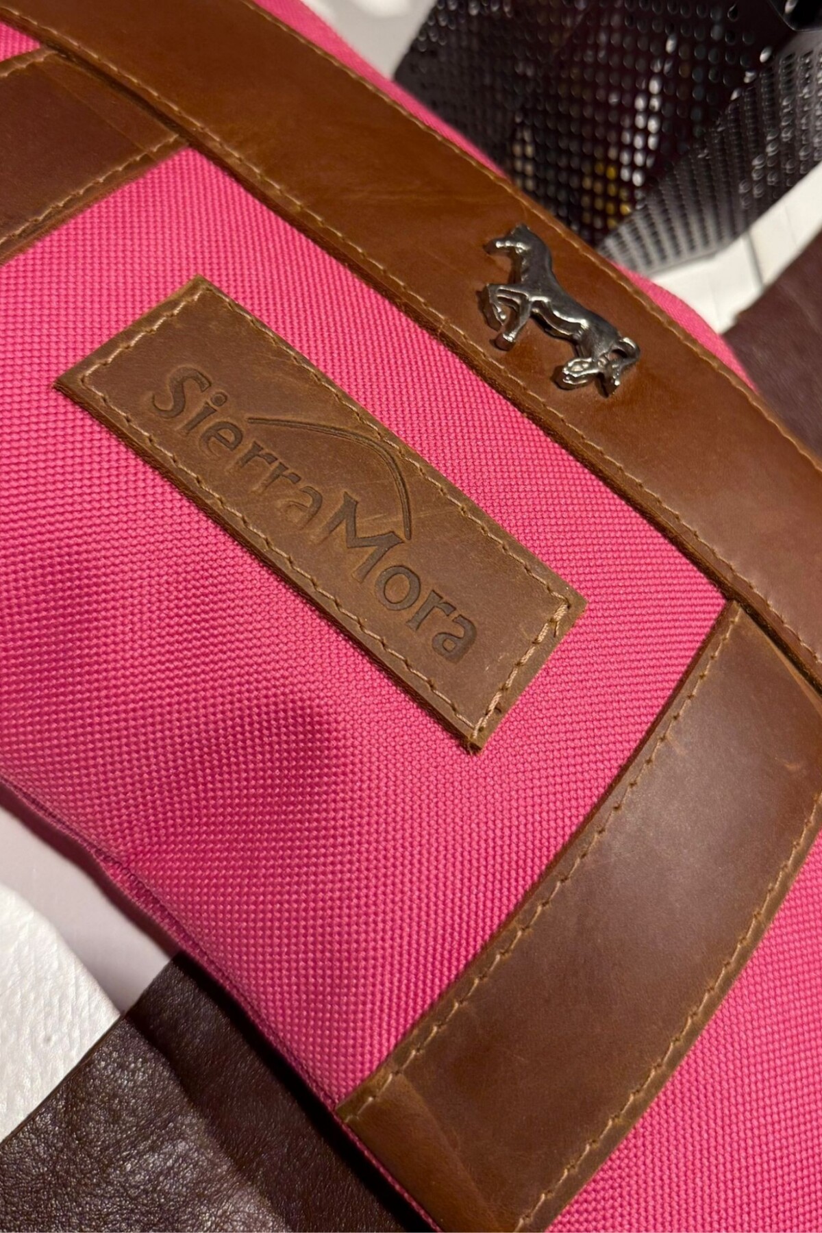 Sobre Cartuchera Mustang Fucsia