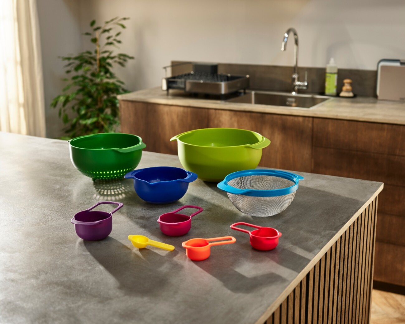 Set de Bowls y Medidores Joseph Joseph Nest™ 9 Plus Multicolor - Preventa Set de Bowls y Medidores Joseph Joseph Nest™ 9 Plus Multicolor - Preventa