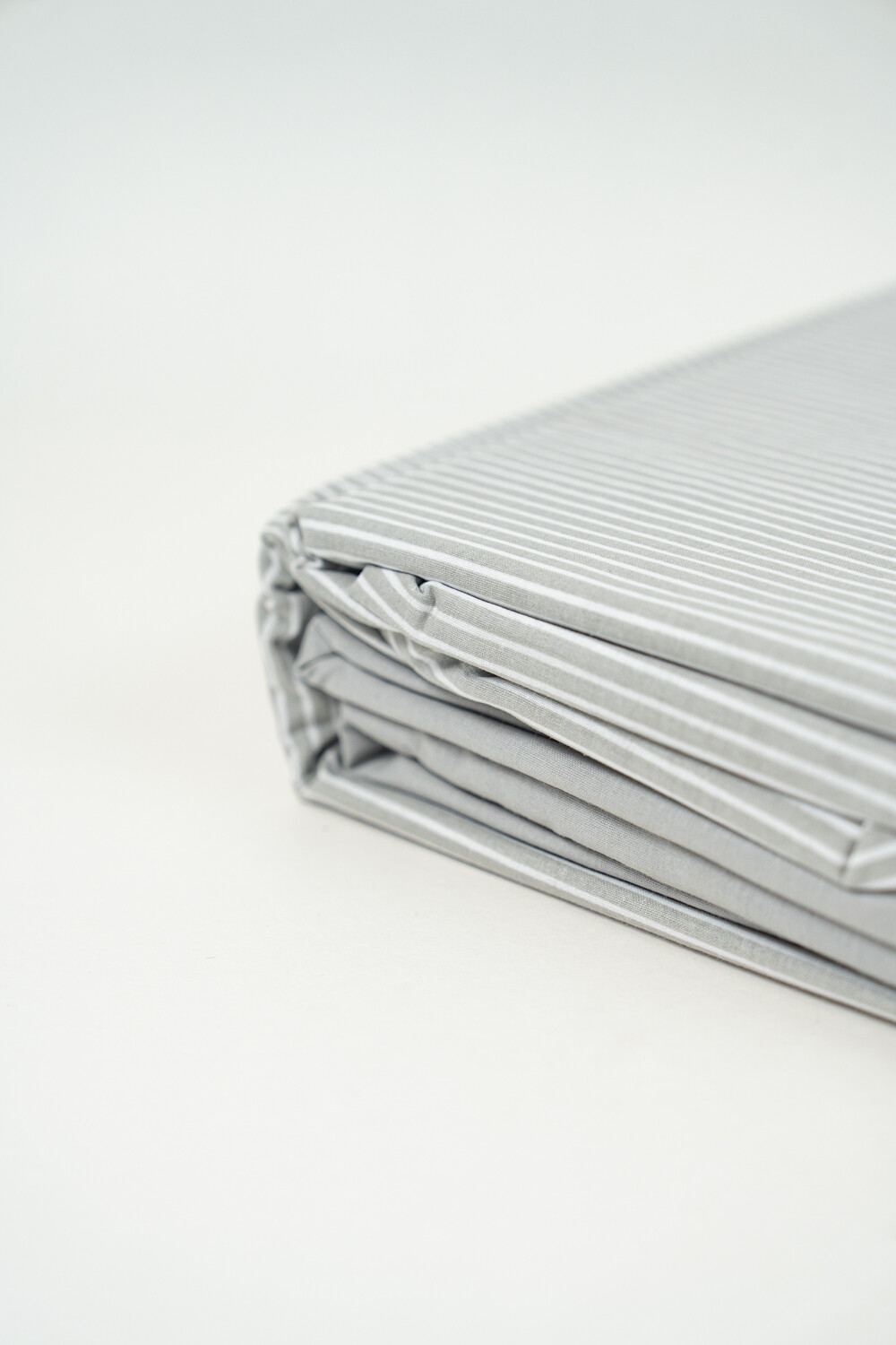 Sábanas 2 Plazas Queen 144 Hilos Stripes Gris Claro