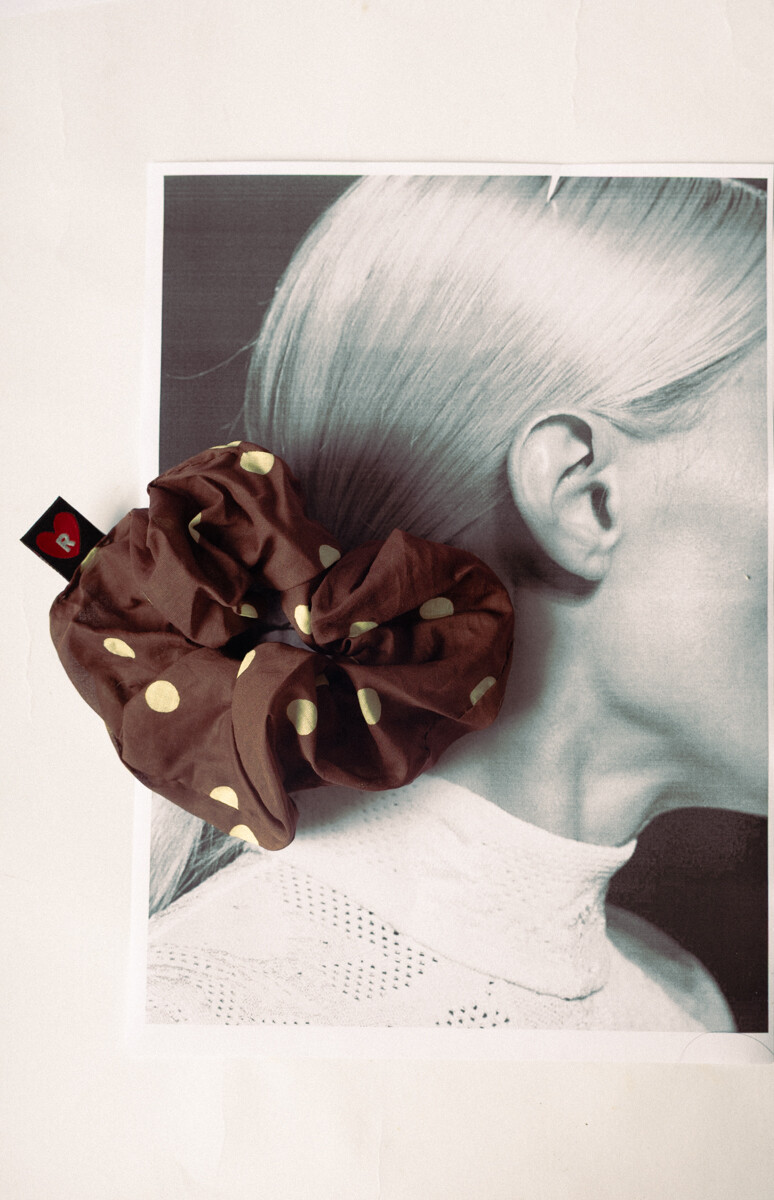 COLITAPELO SCRUNCHIE 