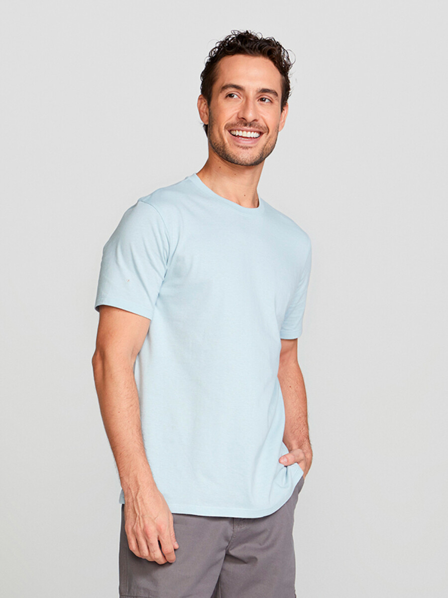 CAMISETA BÁSICA MANGA CORTA - CELESTE 
