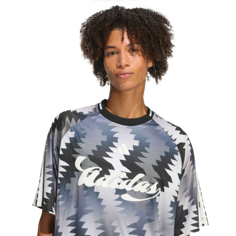 Remera House Of Tiro X Common Goal de Hombre Multicolor