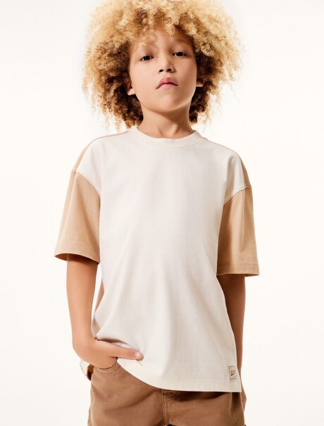 CAMISETA INFANTIL EXTRAGRANDE BEIGE