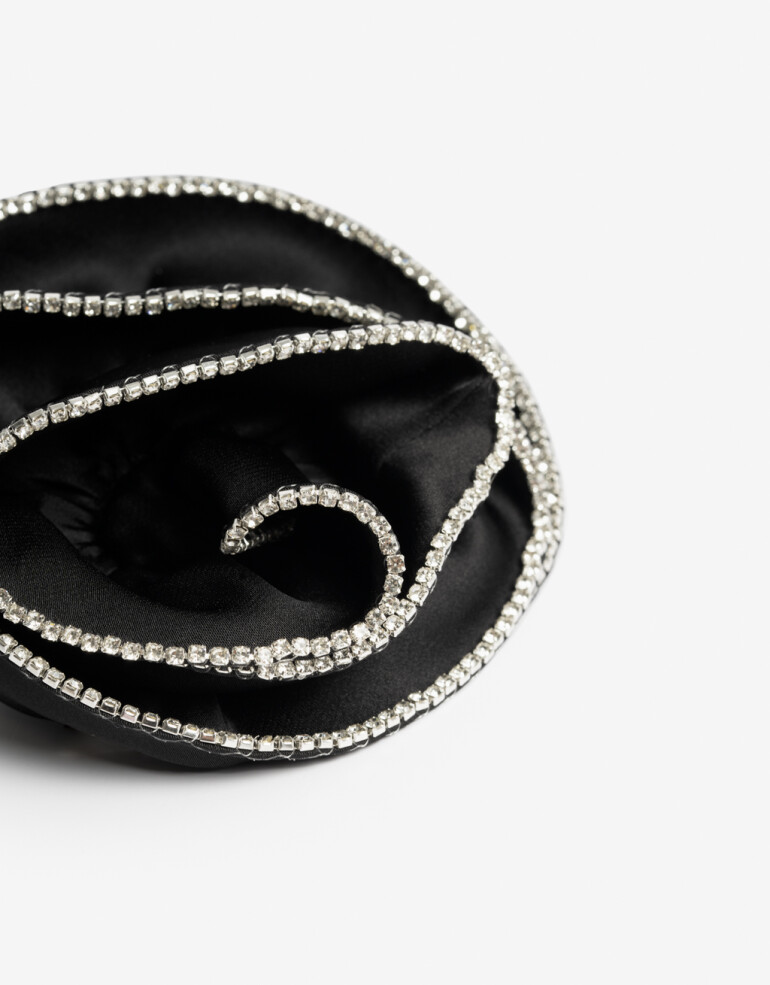Horquillas con Accesorios Strass Hebilla Con Aplique De Flor Textil Con Strass. - Negro