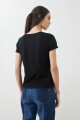 Remera escote a la base negro