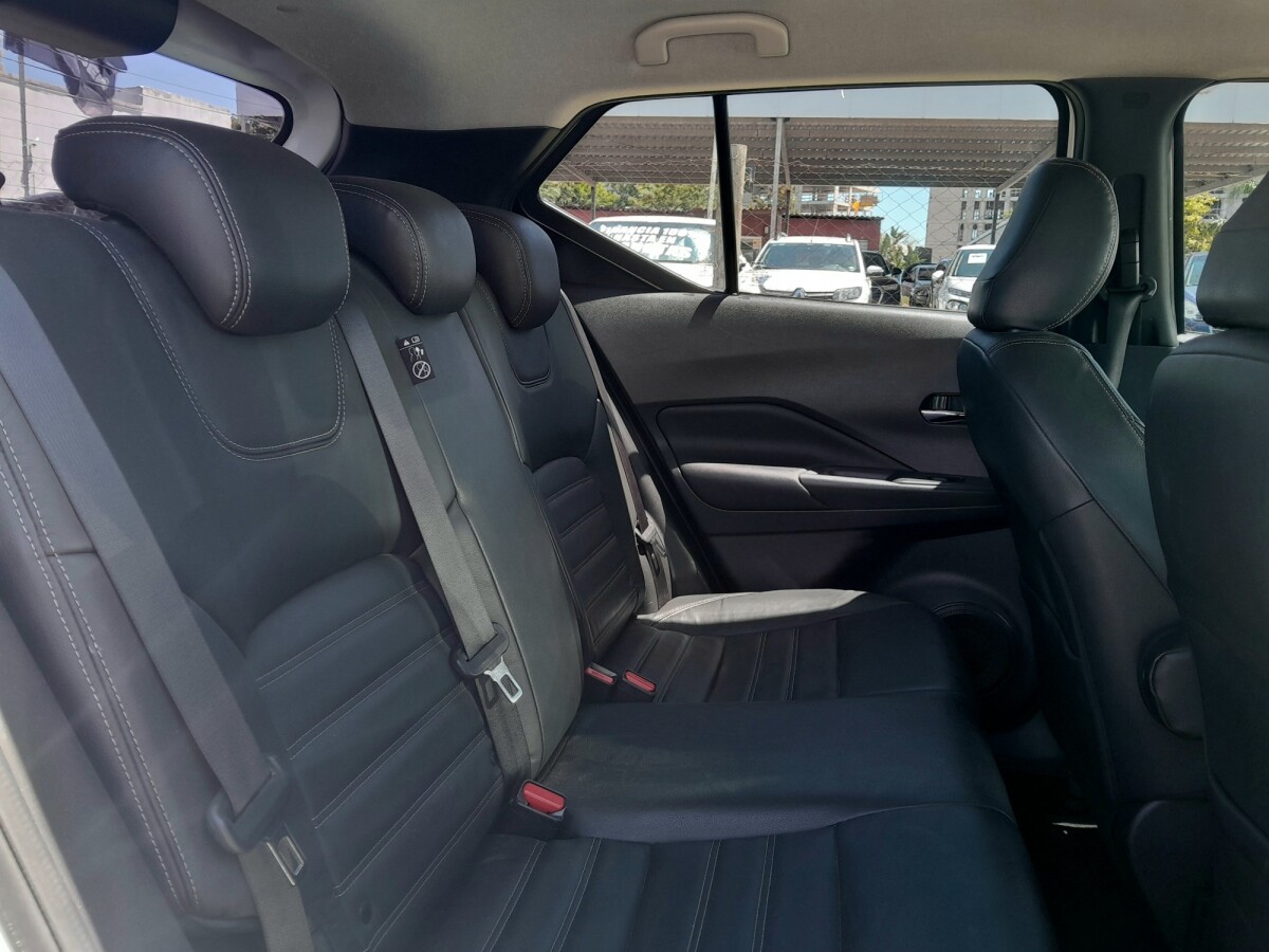 Nissan Kicks 1.6 Exclusive CVT | Permuta / Financia Nissan Kicks 1.6 Exclusive CVT | Permuta / Financia