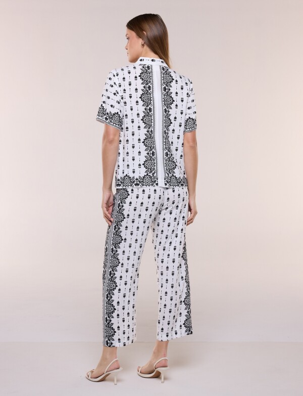 Camisa Con Estampa En Contraste CRUDO/MULTI