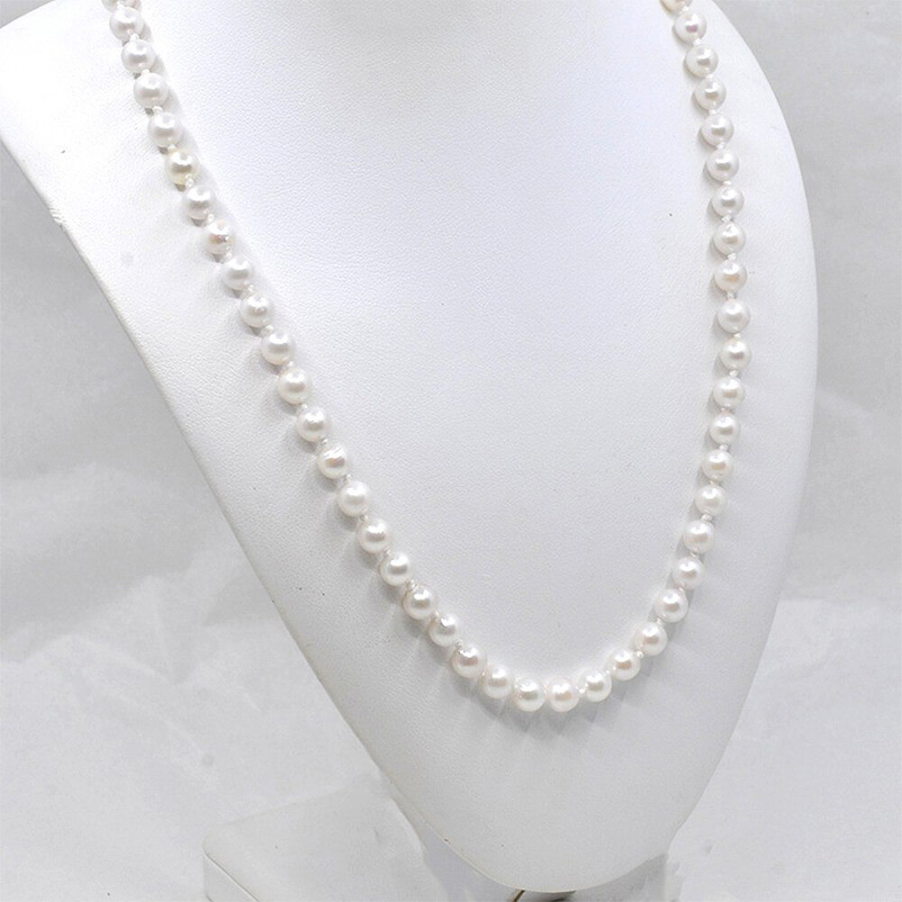 Collar De Perlas De 6.5 Mm Con Broche en Oro 18 K Y Diamante Collar De Perlas De 6.5 Mm Con Broche en Oro 18 K Y Diamante
