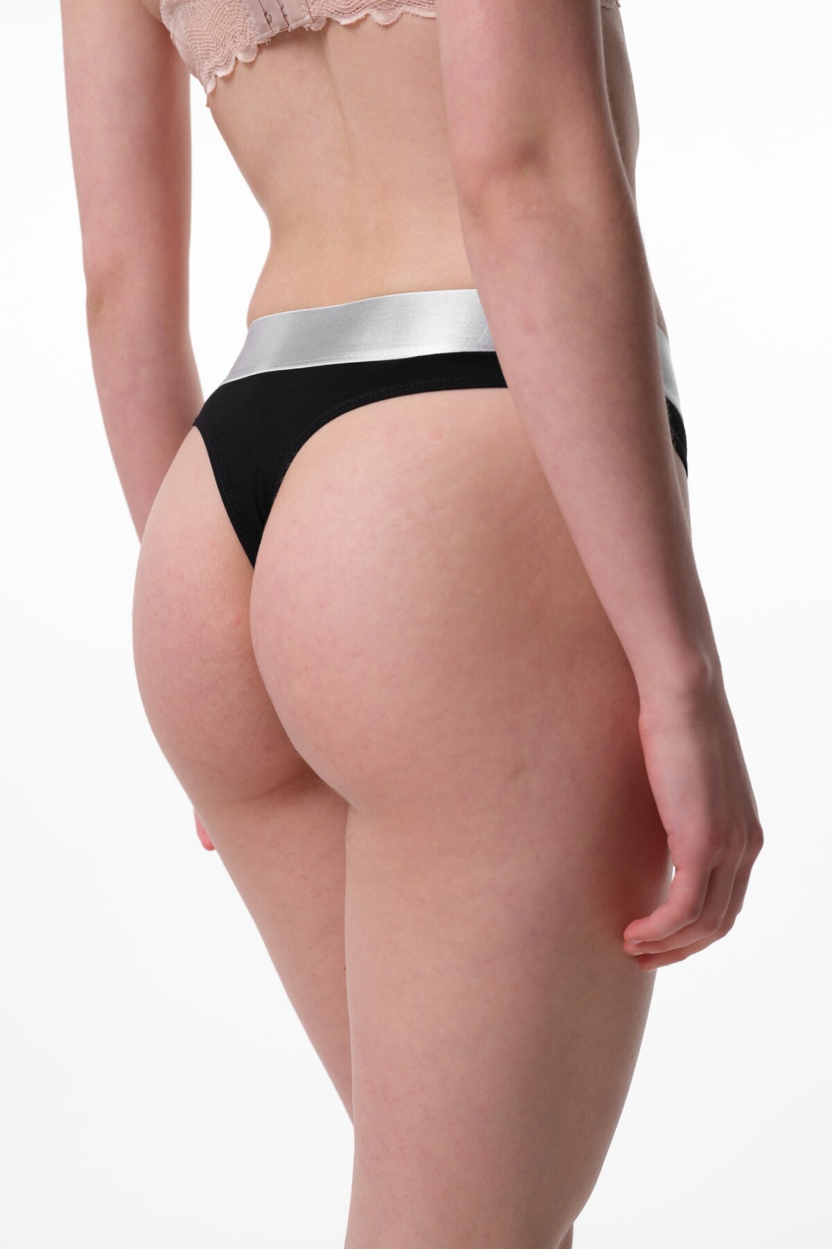 Colaless Octavia Negro