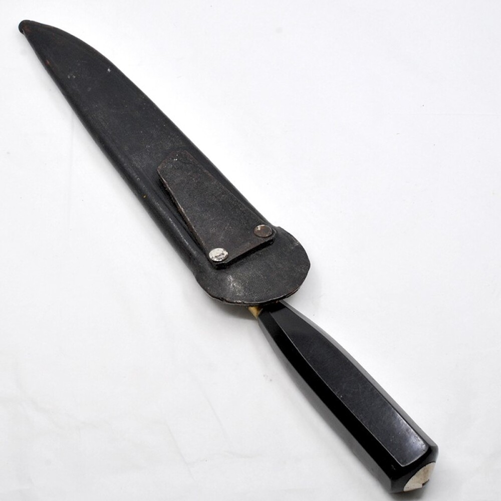 Cuchillo Antiguo Hoja J.M.Mailhos Cazador A La Punta. Cabo De Urea Cuchillo Antiguo Hoja J.M.Mailhos Cazador A La Punta. Cabo De Urea