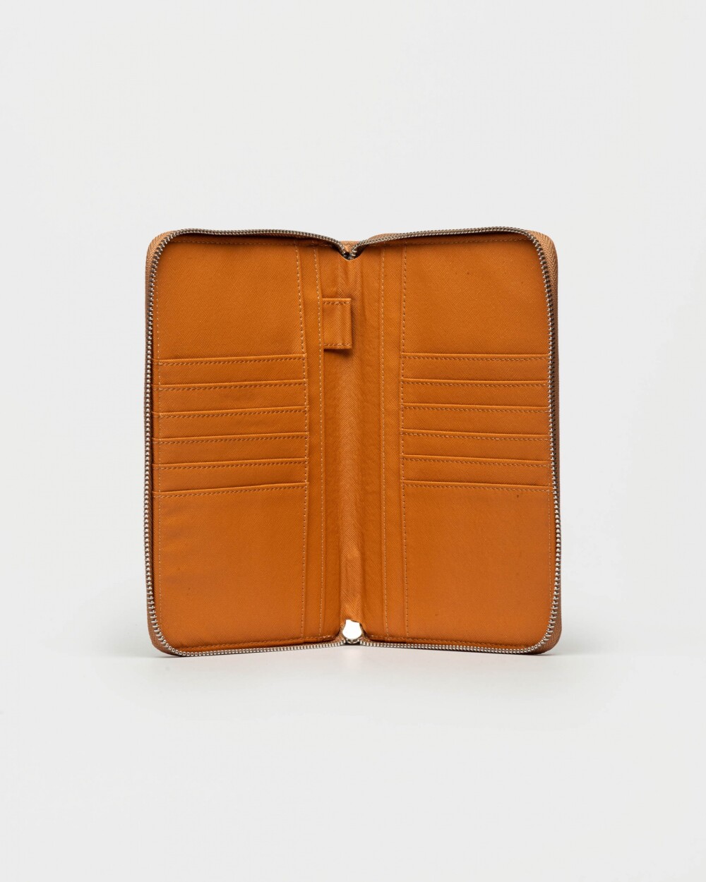 Billetera Travel en Efecto Cuero Saffiano Camel