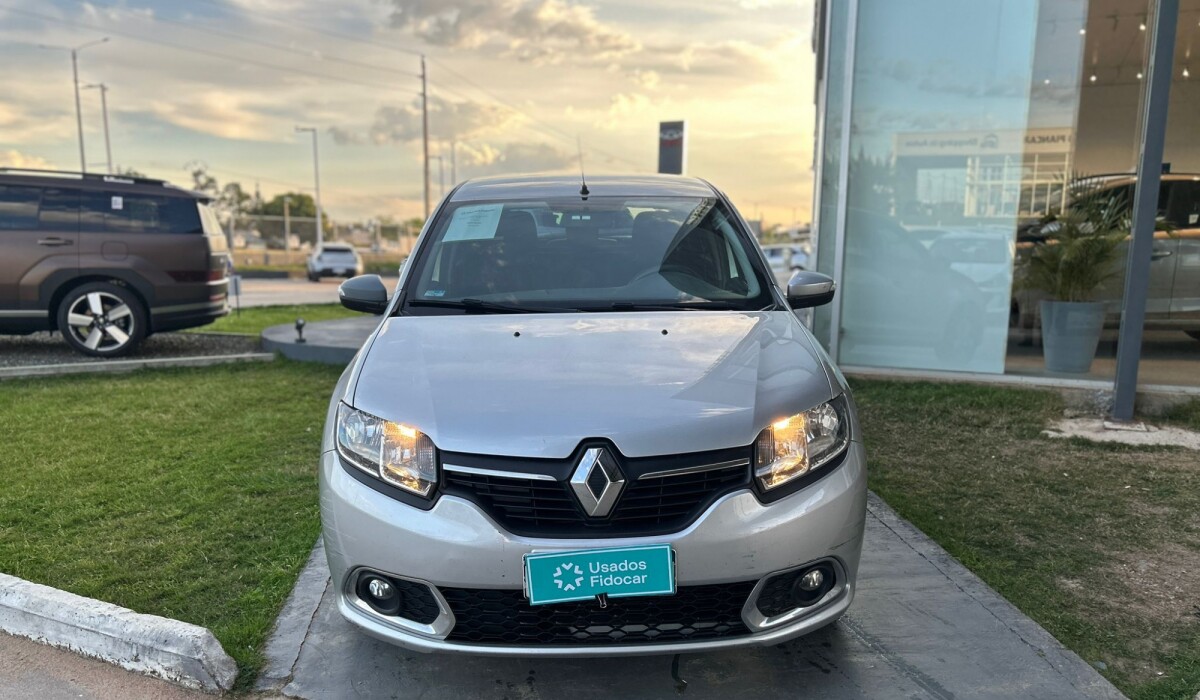 Renault Sandero Privilege 1.6 2018 Renault Sandero Privilege 1.6 2018