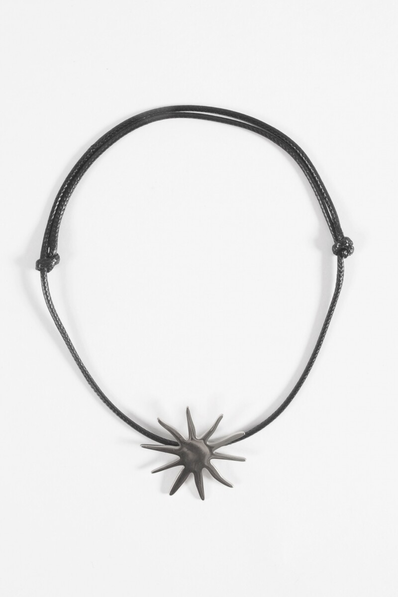 Collar dije estrella irregular acero plateado