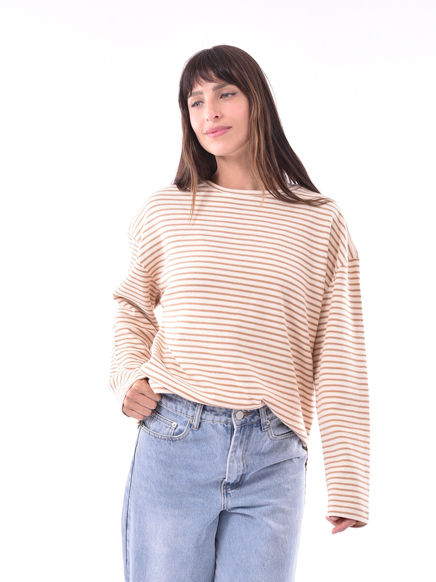 BUZO CLOE - VARIANTE 2 